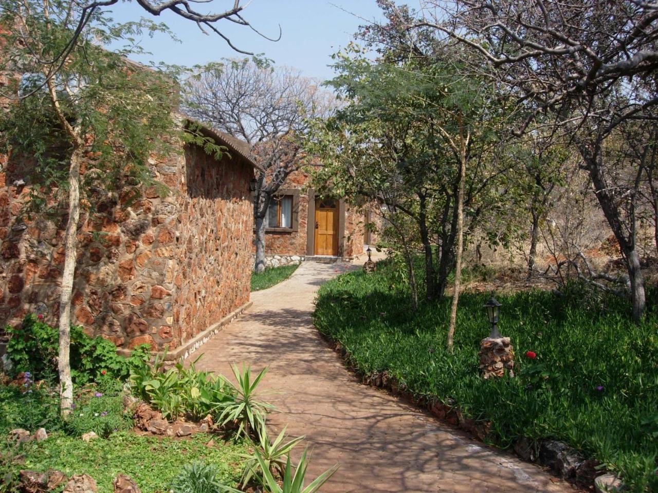 Onduri Lodge Outjo Exterior foto